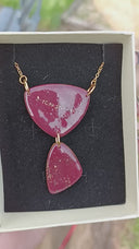 artefact turquoise bordeaux