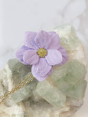 pendentif grande fleur lila