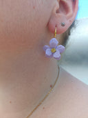 paire de petite fleurs lila