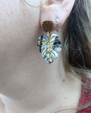 Boucles d'oreilles clous Monstera marbre blanc b