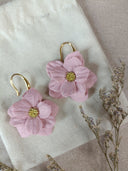 paire de grandes fleurs rose