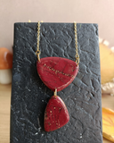 artefact turquoise bordeaux